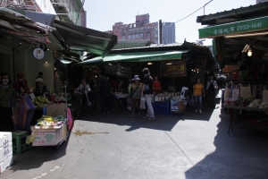 瑠公圳舊道與新道會合點